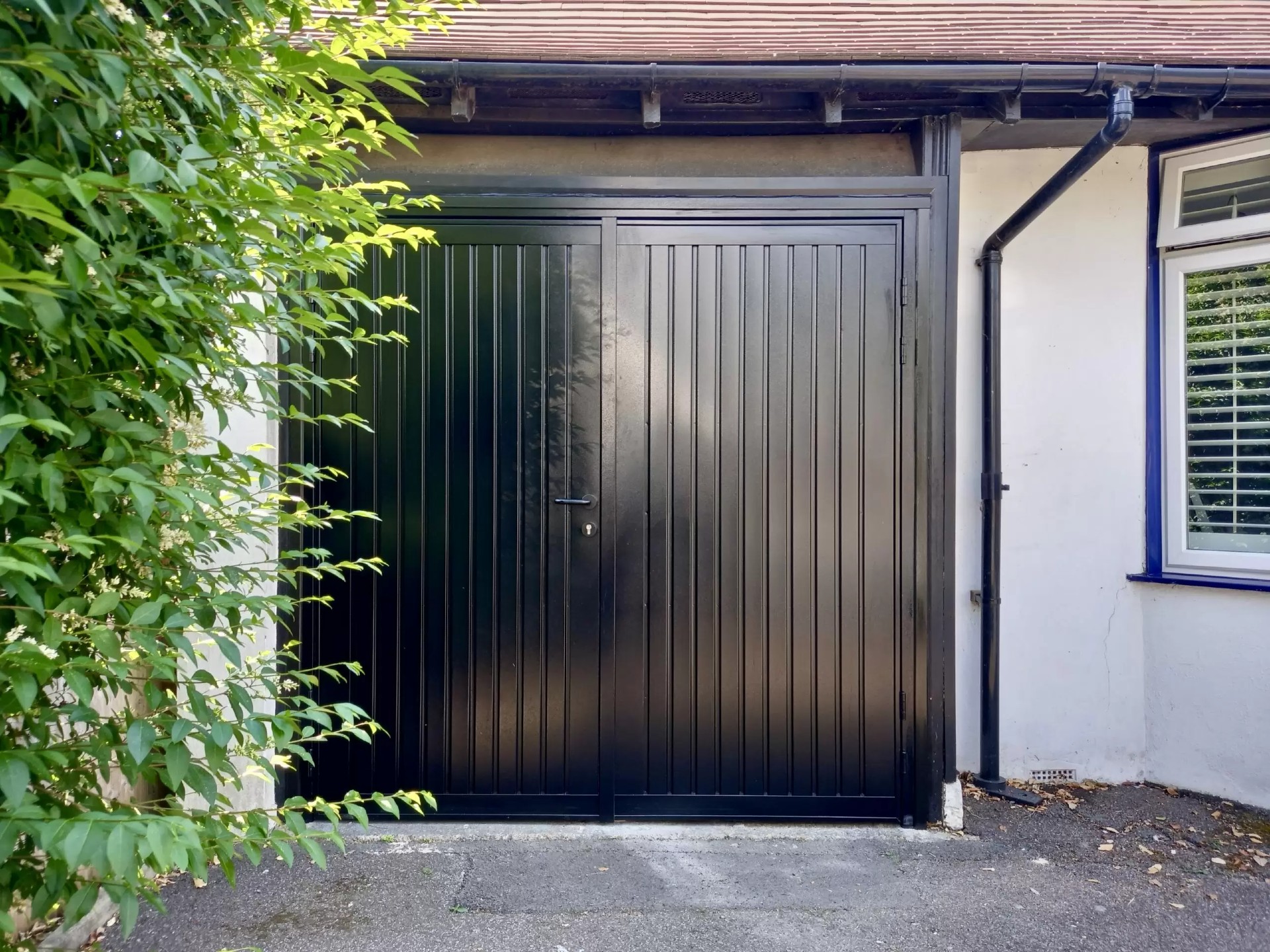 Steel-Vertical-Side-Hinged-Outward-Opening-garage-door